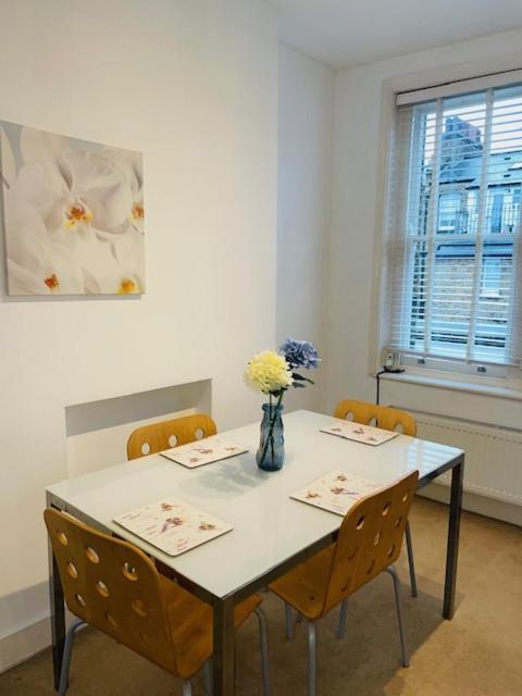 Luxury 2 Bedroom Apartment Marylebone! 런던 외부 사진